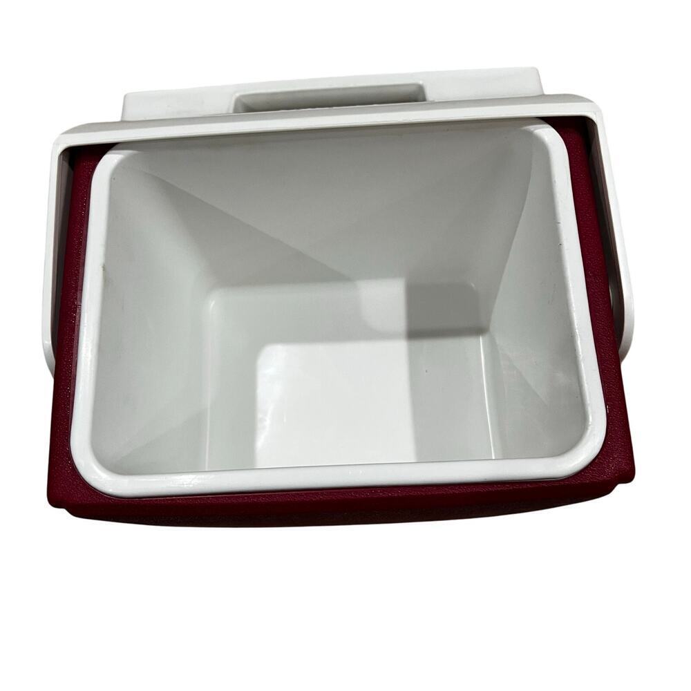 Vintage Igloo Mini Mate Red White Lunch Box Cooler - Picture 2 of 9